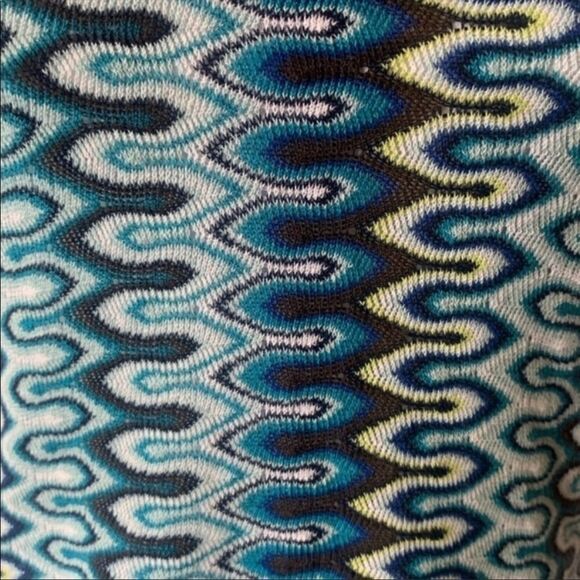 Trina Turk Wavy Print Knit Tank - Picture 3 of 8